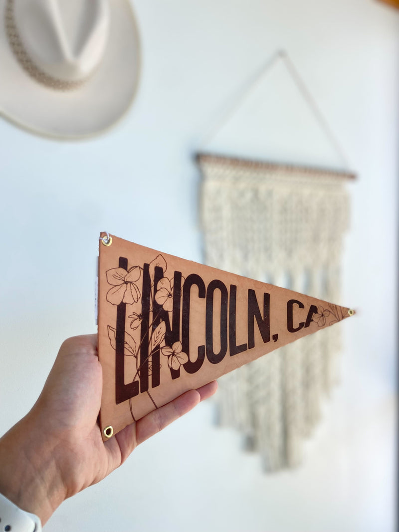 Lincoln CA Pennant Flag